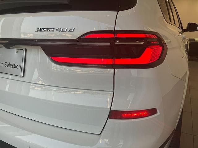 X7 xDrive40d RHD US
