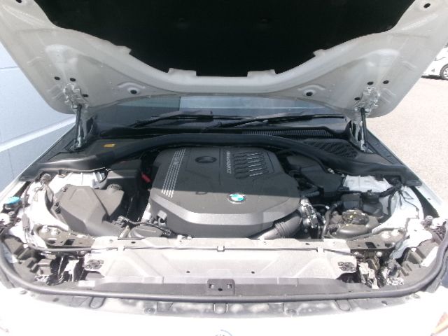 M240i xDrive Coupé RHD
