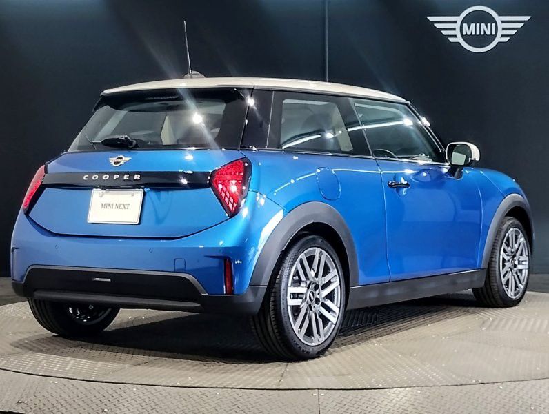 F66 MINI Cooper C 3Dr