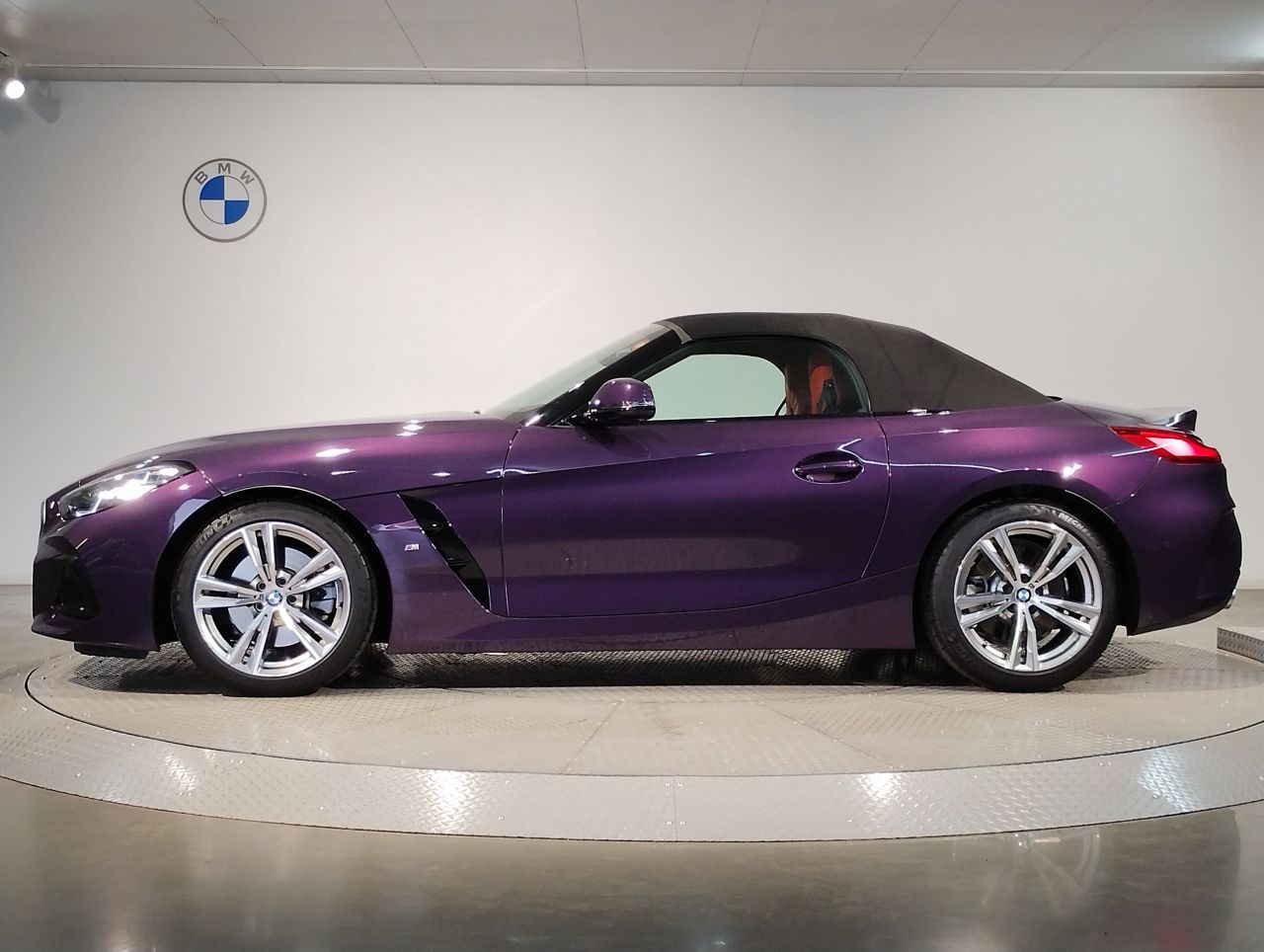 G29 z4 sDrive20i RHD