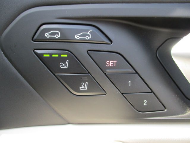X* xDrive30d RHD