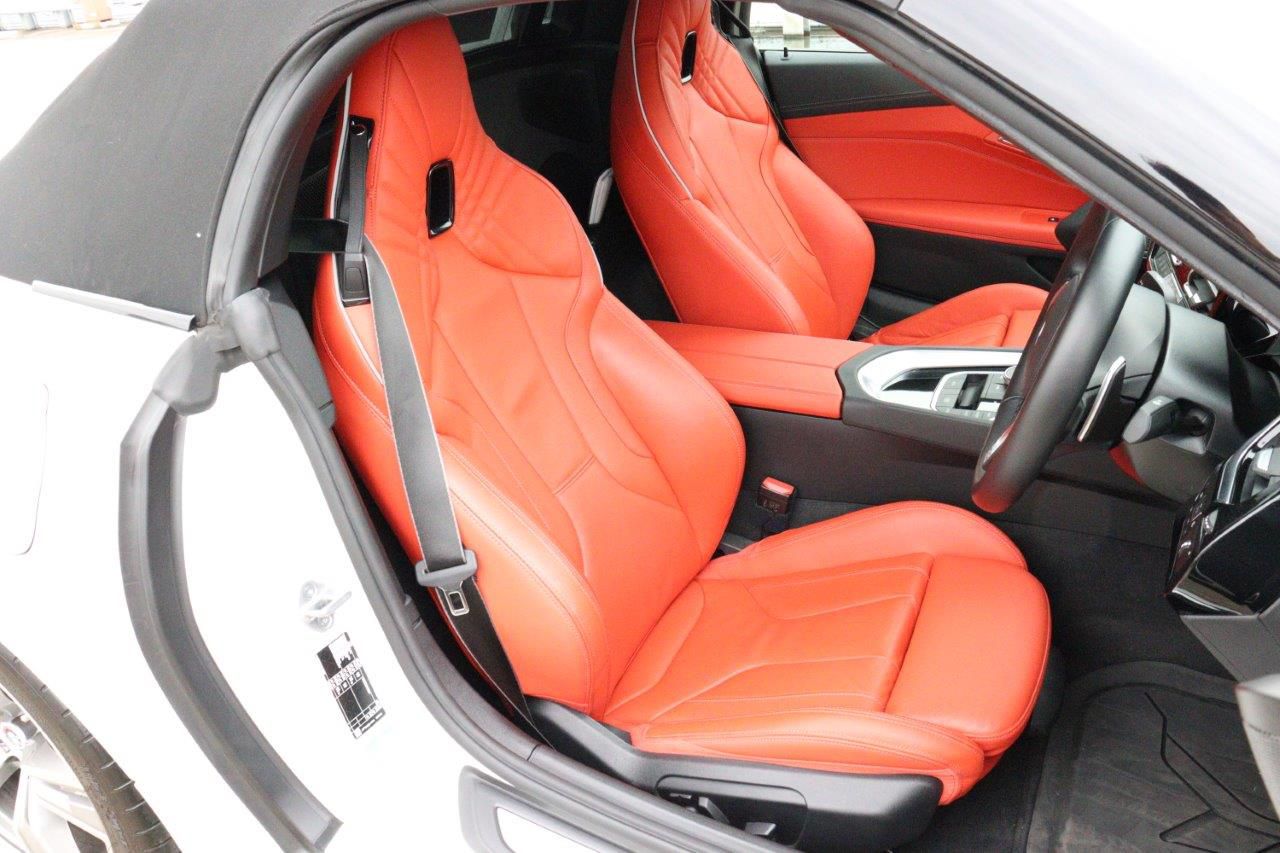 G29 z4 sDrive20i RHD