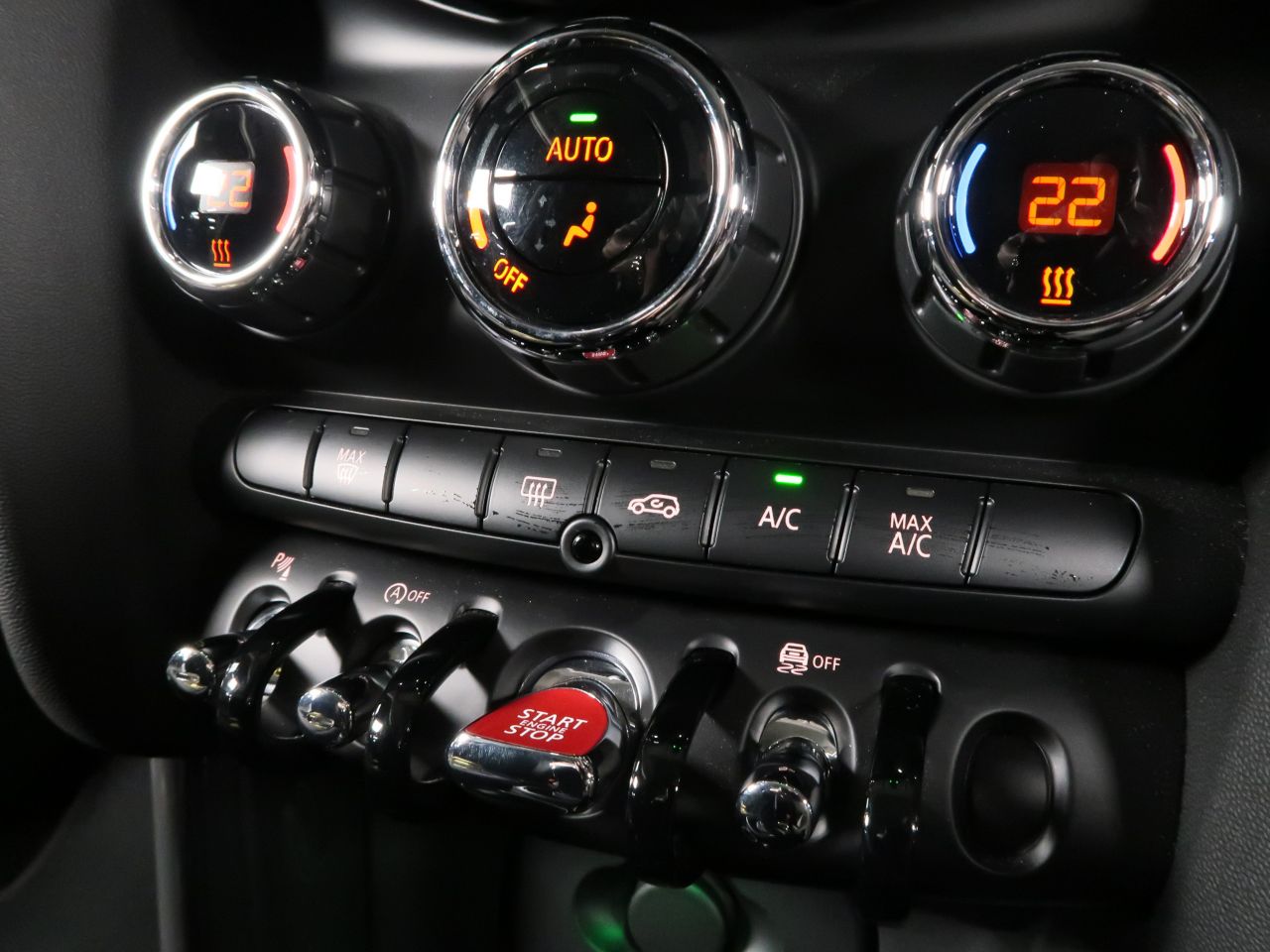 F56 MINI Cooper 3-Door Hatch LCI