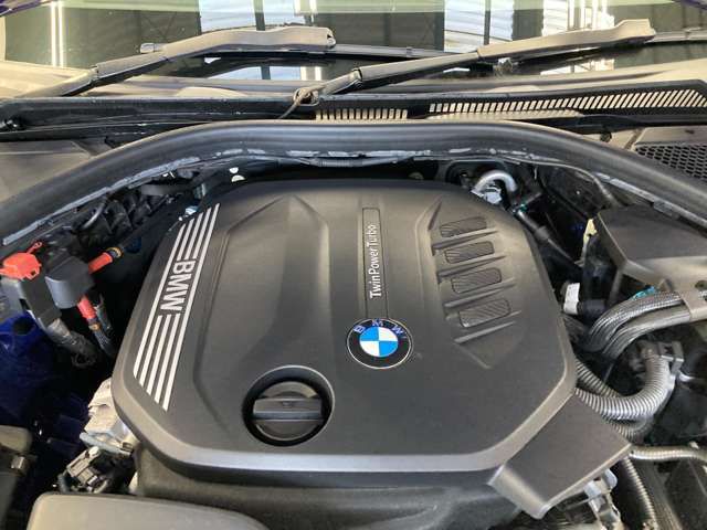 G20 320d xDrive RHD Saloon