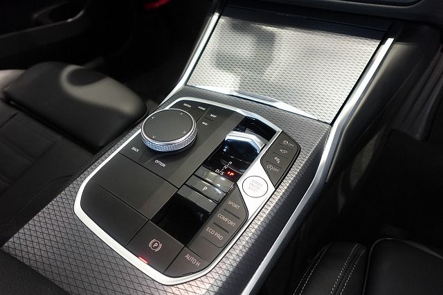 G20 320i Saloon LCI RHD MX
