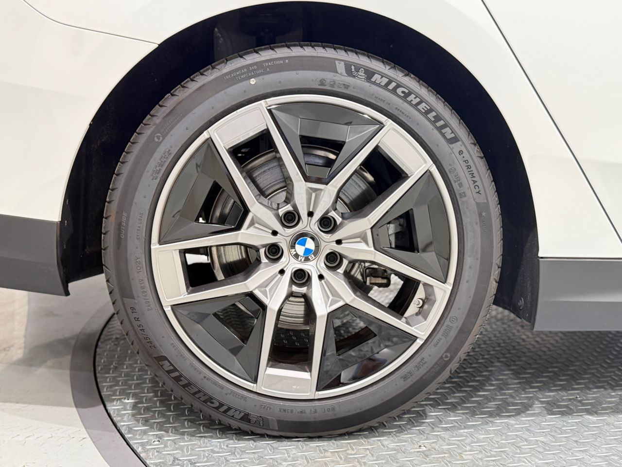 520i Sedan RHD