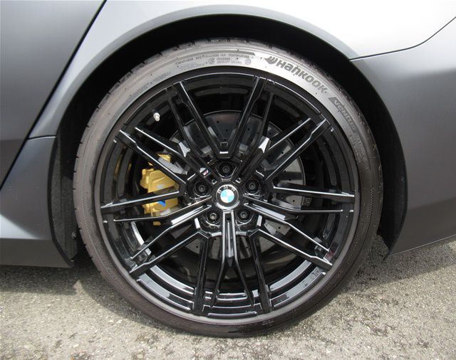 M5 Saloon RHD