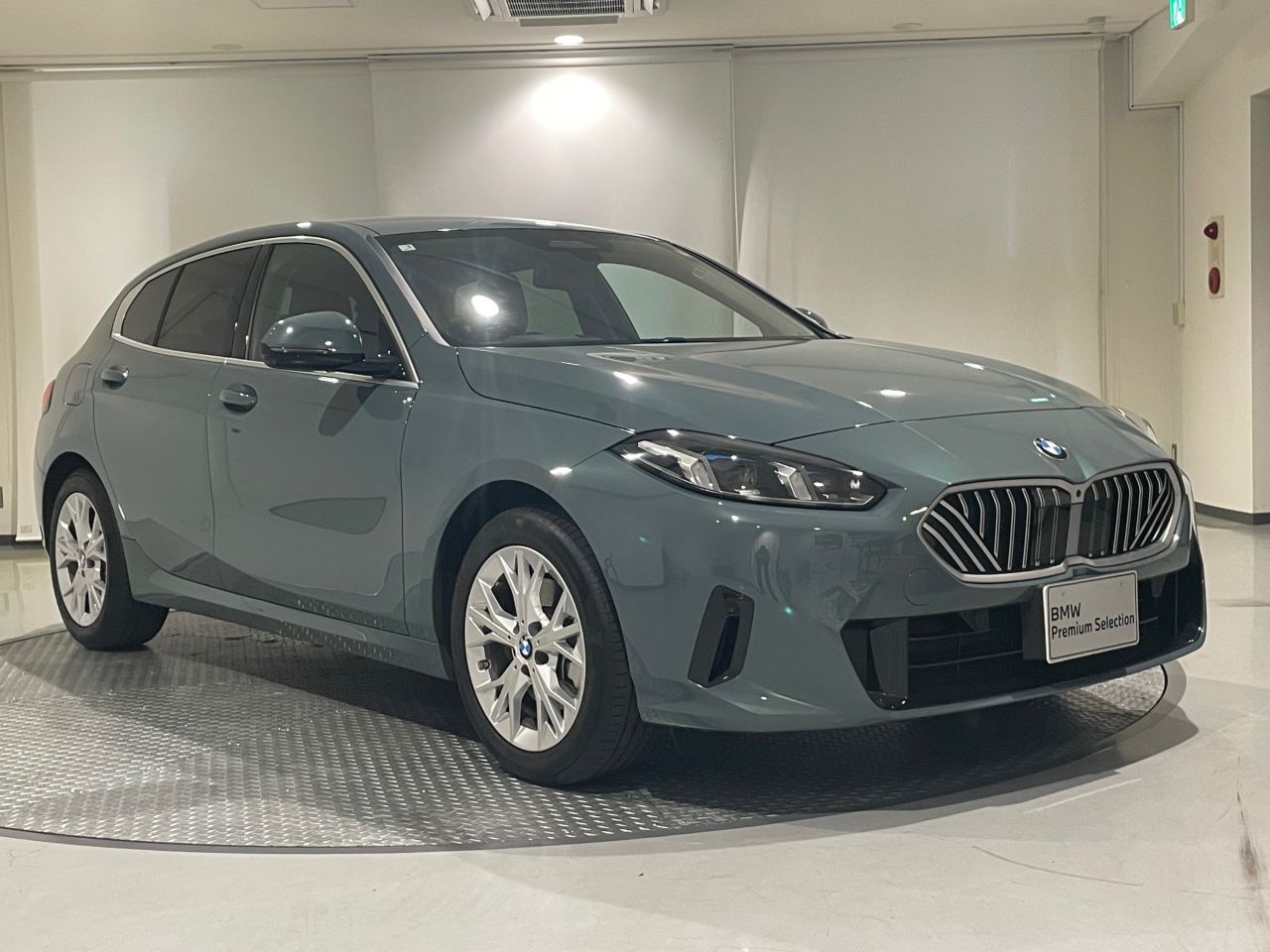 120 Sport Sports Hatch