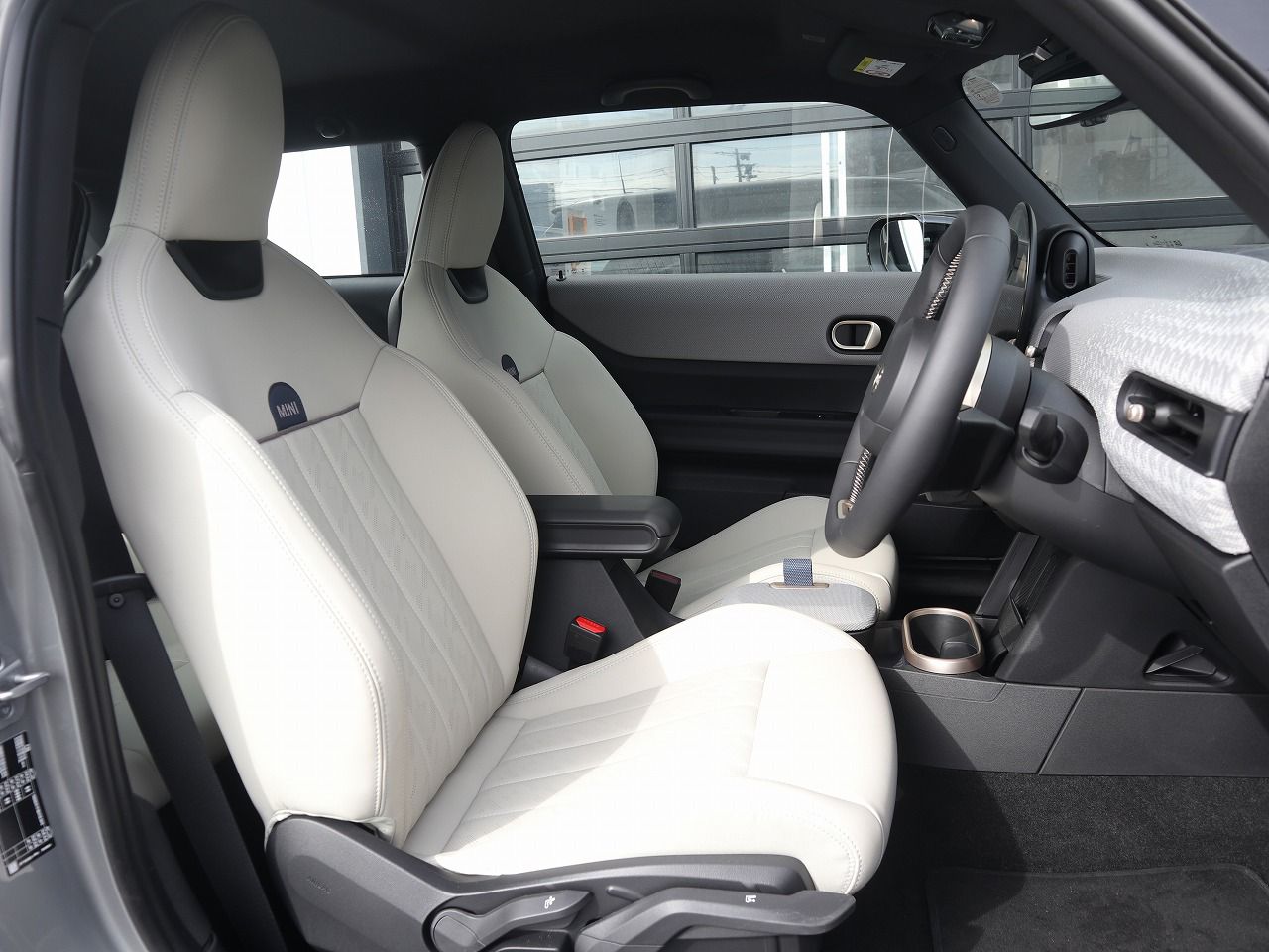 F66 MINI Cooper C 3Dr