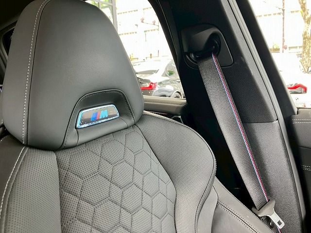 X4 M RHD