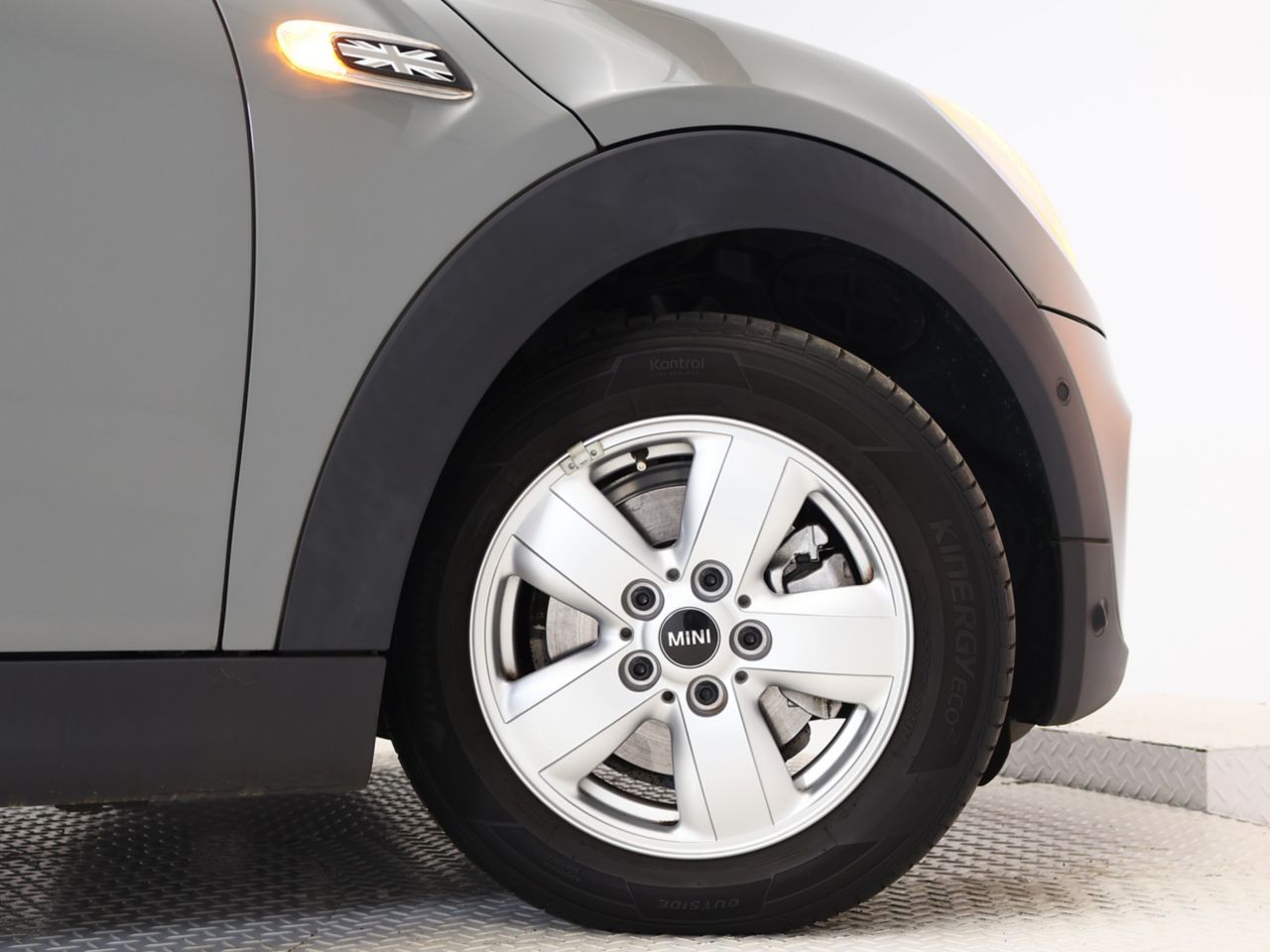 F55 COOPER D (AT)