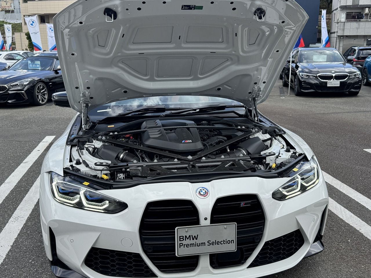 G83 M4 Competition M xDrive Competition RHD