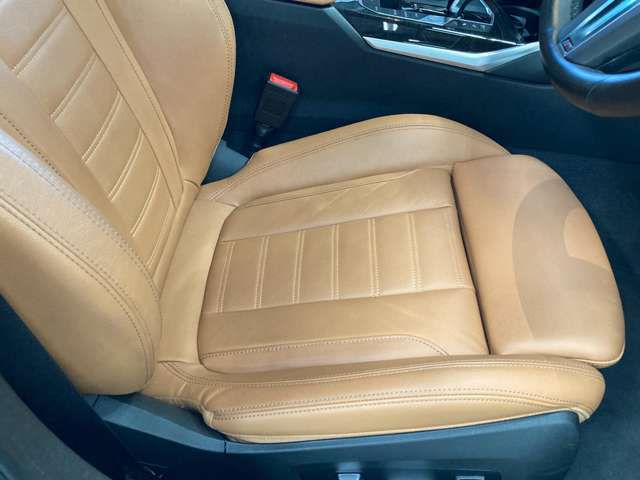G20 320d xDrive RHD Saloon