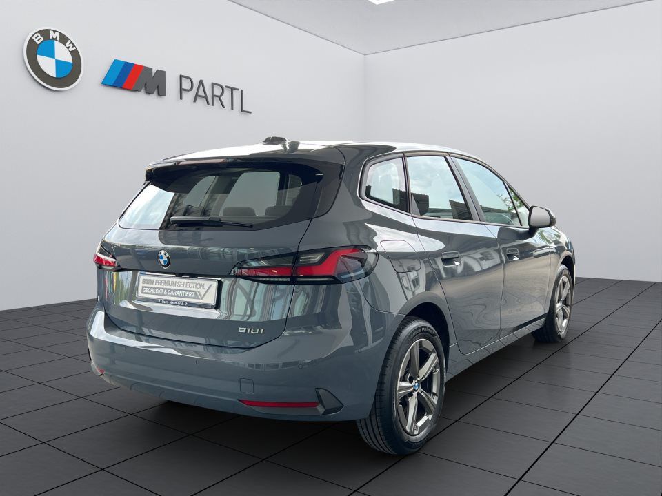 BMW 218