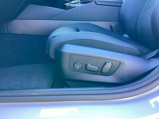 BMW i5 M60 xDrive Sedan RHD