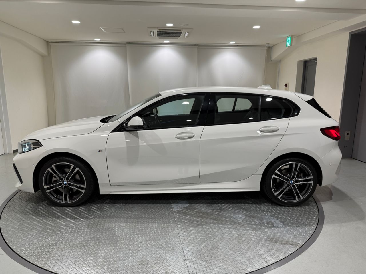 118i RHD