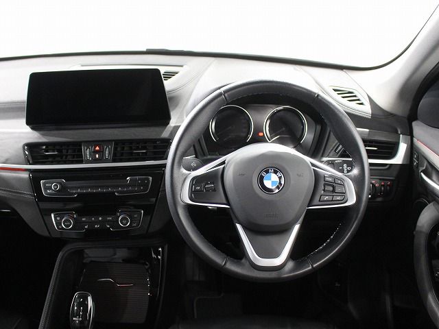 X1 sDrive18i RHD