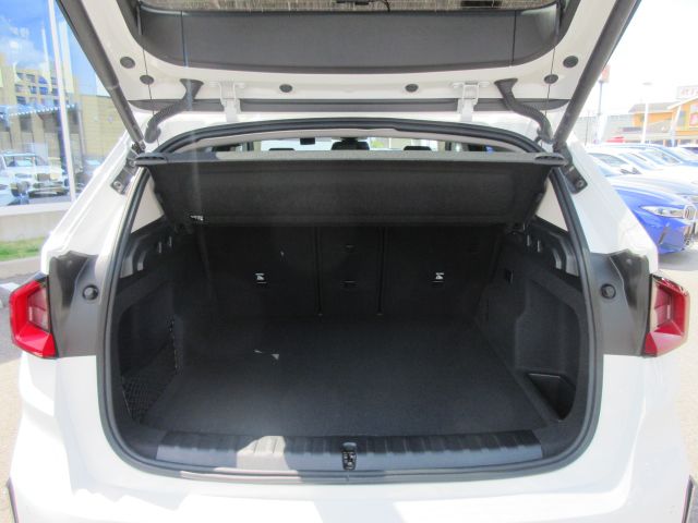 U11 iX1 xDrive30