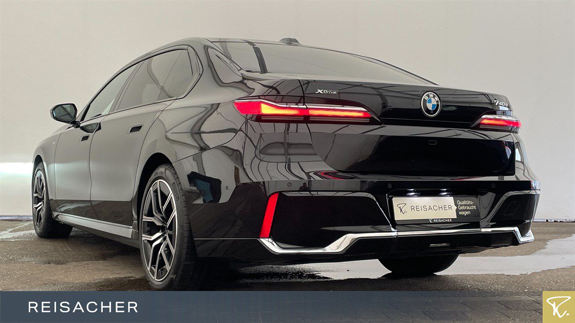 BMW 740
