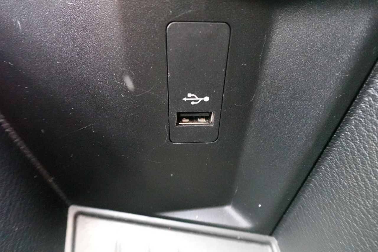 X1 sDrive18i RHD