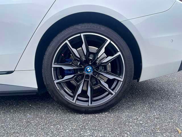 G26 i4 M50 RHD