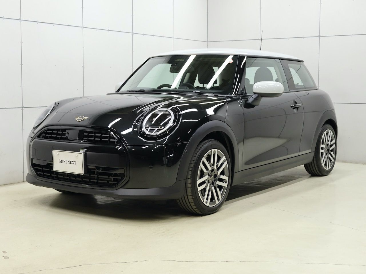 THE NEW MINI COOPER (3 DOOR) C