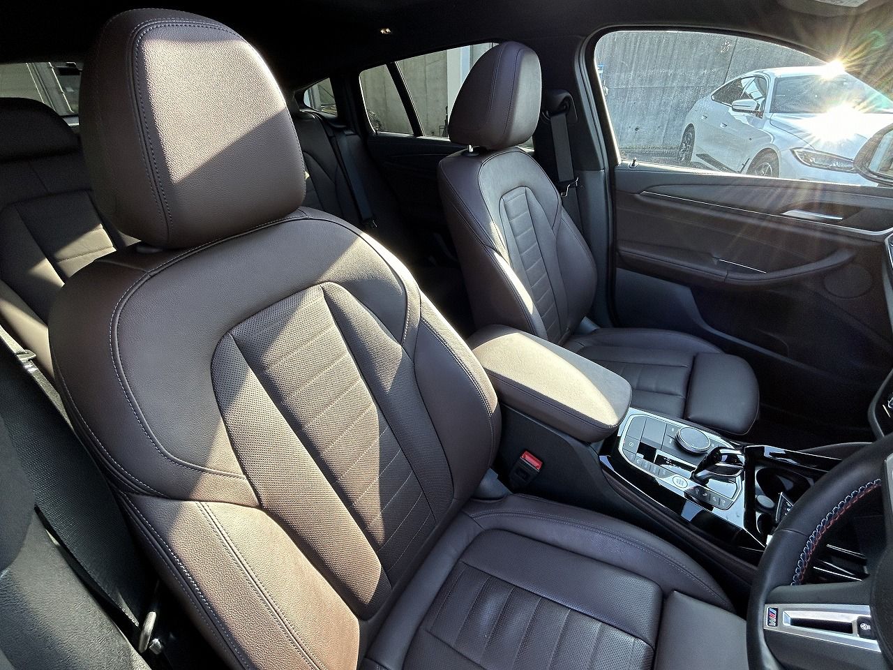 G02 X4 M40i RHD LCI