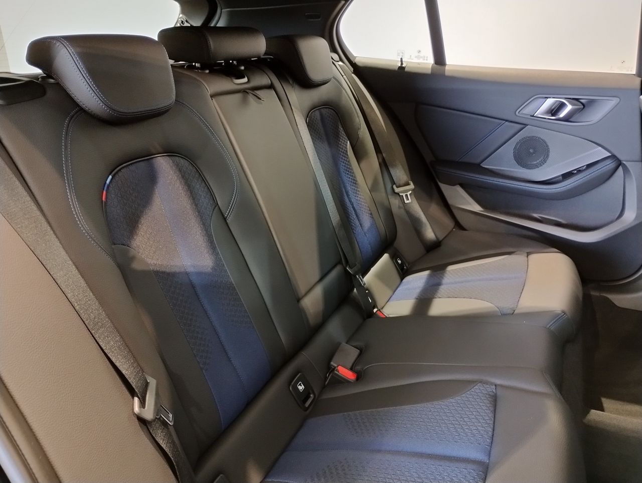 F40 118d Sports Hatch 5-door B47 2.0d