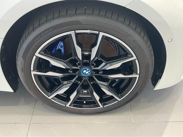 G26 i4 M50 RHD