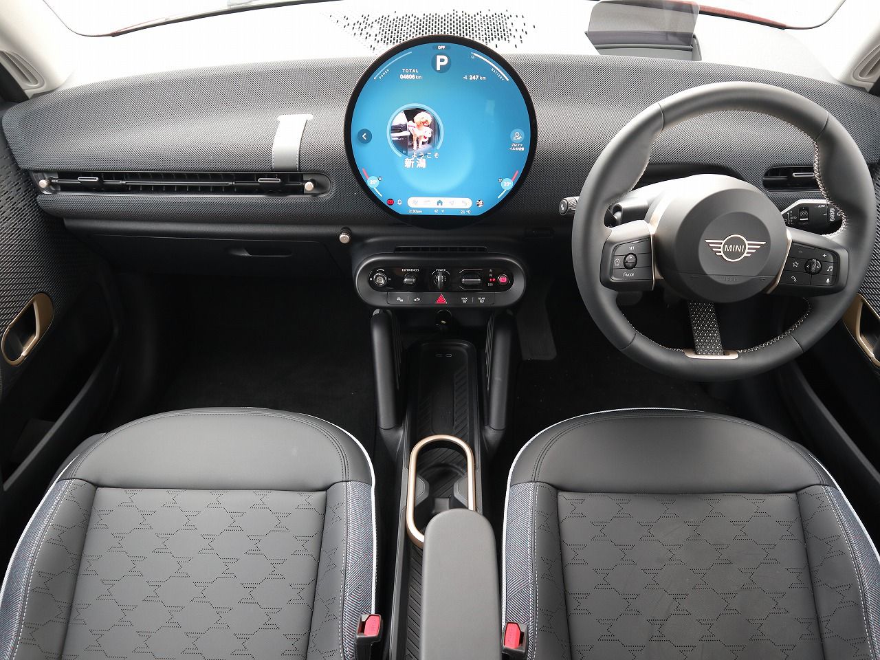 J01 MINI Cooper SE