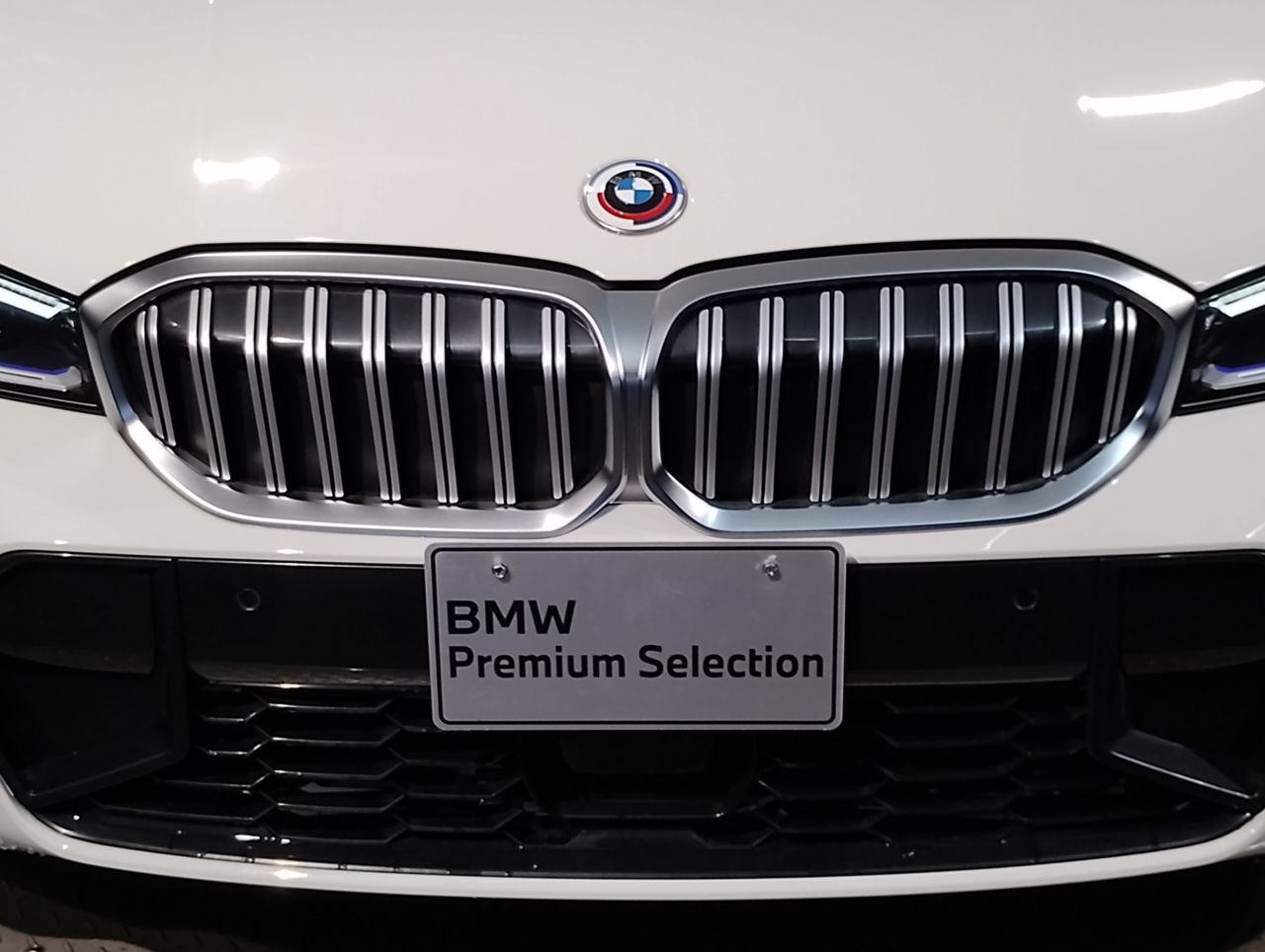 320d xDrive Berline RHD