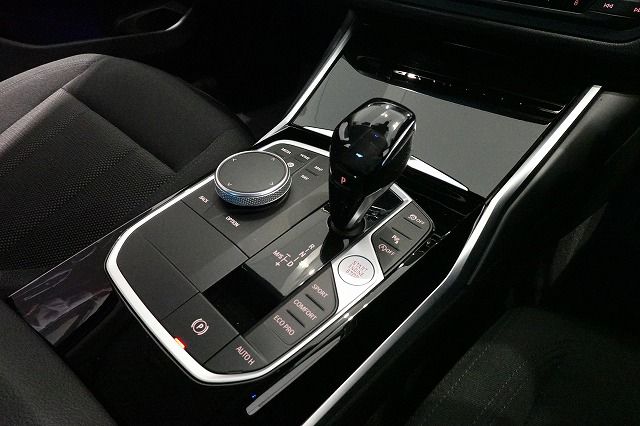G20 318i Saloon RHD MX