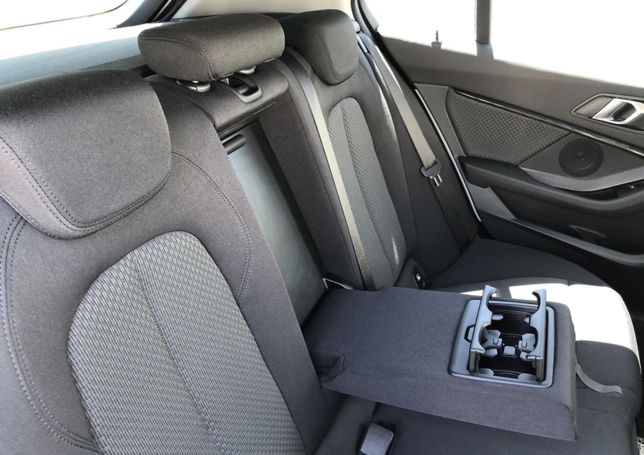 F40 118d Sports Hatch 5-door B47 2.0d