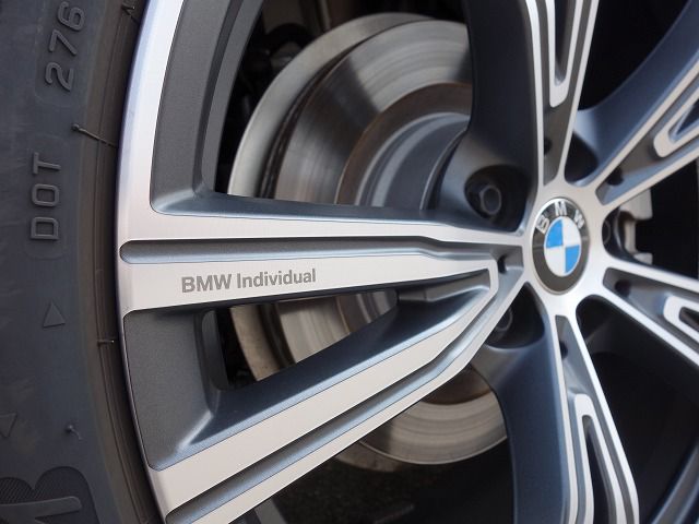 320d xDrive Berline RHD