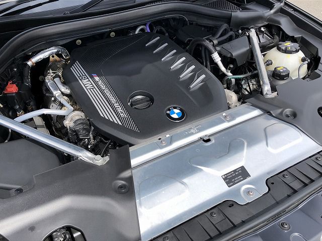 G01 X3 M40d RHD LCI