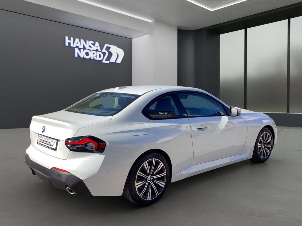 BMW 218