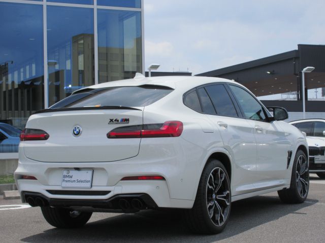 X4 M RHD