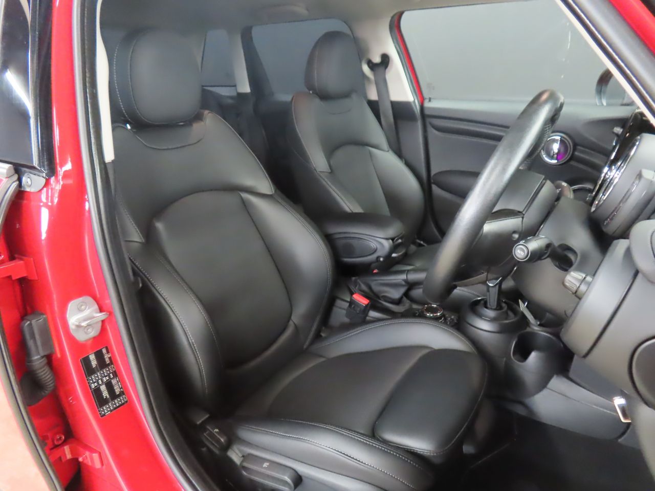 F55 MINI Cooper 5-Door Hatch LCI