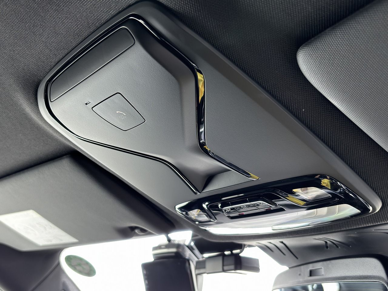 G26 i4 eDrive40 RHD