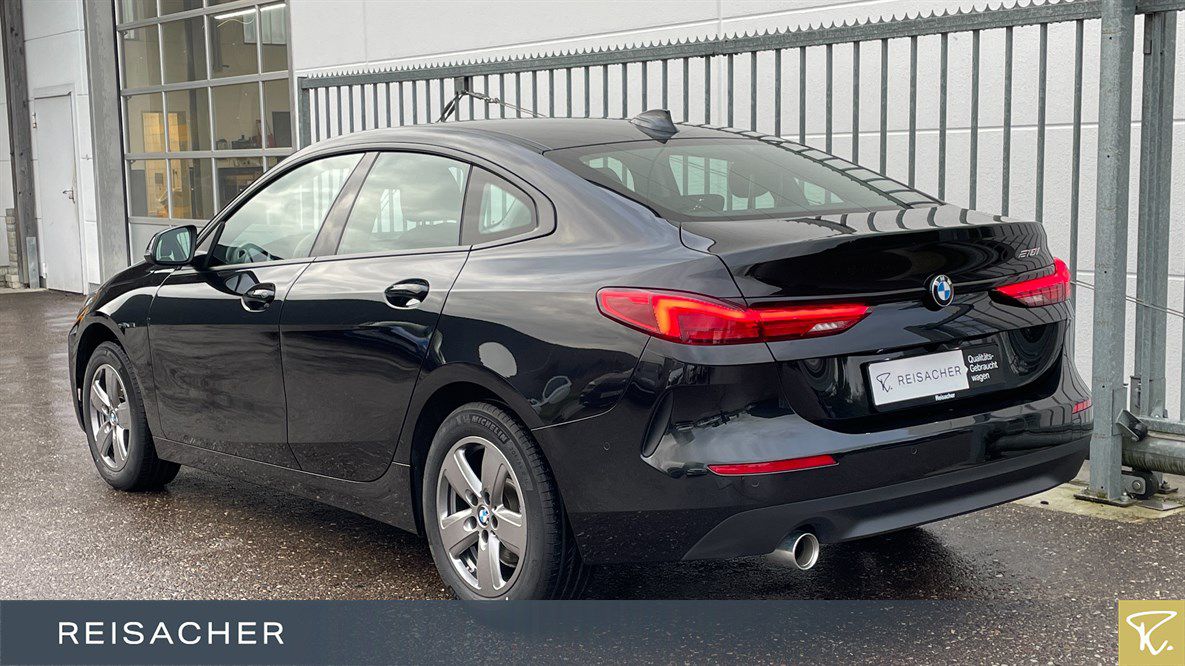 BMW 218