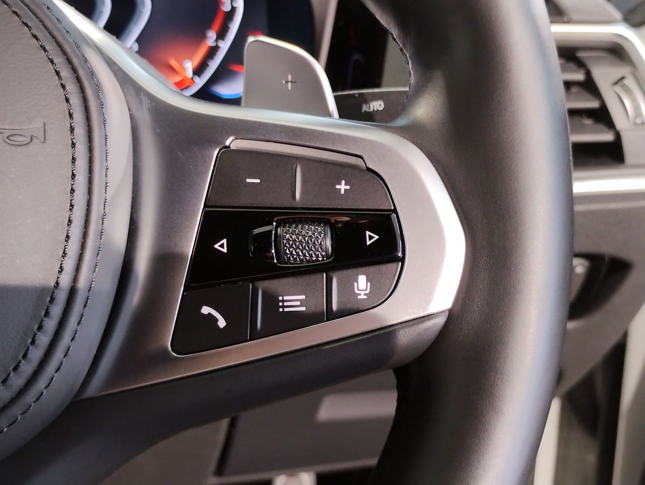 G20 320i Saloon RHD MX