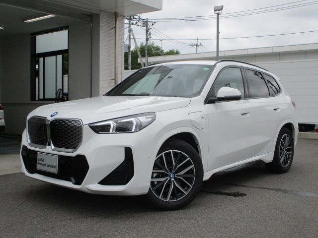 U11 iX1 xDrive30