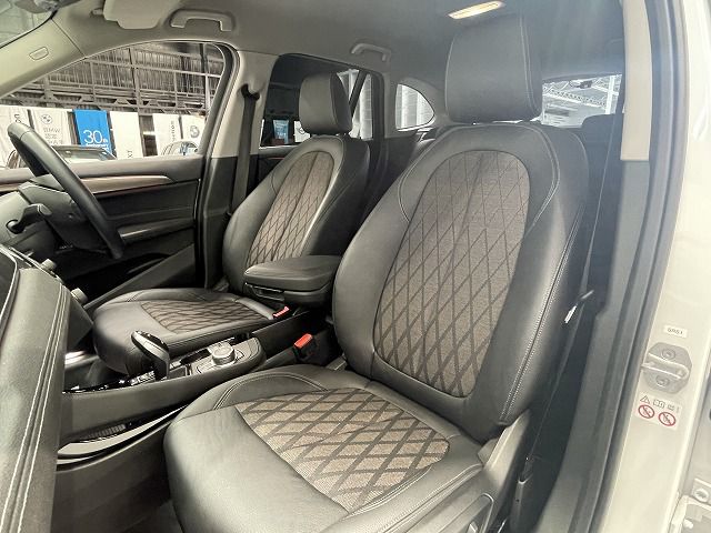 X1 sDrive18i RHD