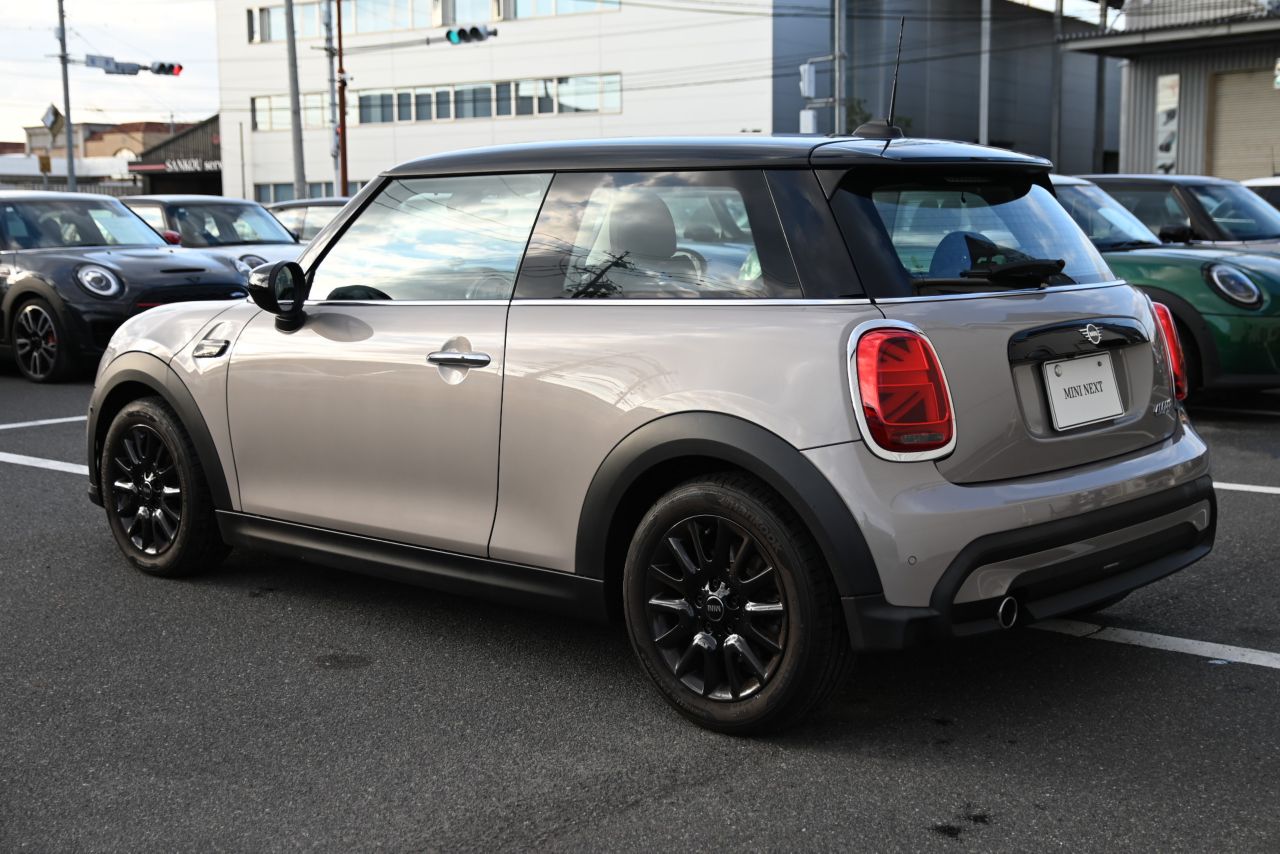 MINI Cooper F56 RHD
