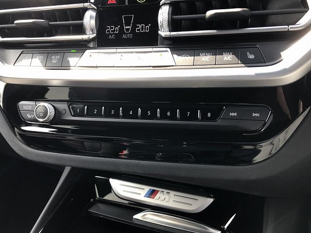 G01 X3 M40d RHD LCI