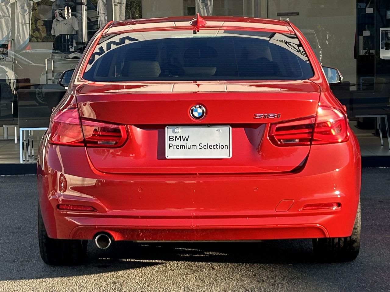 318I SEDAN RHD