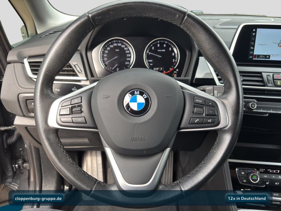 BMW 218