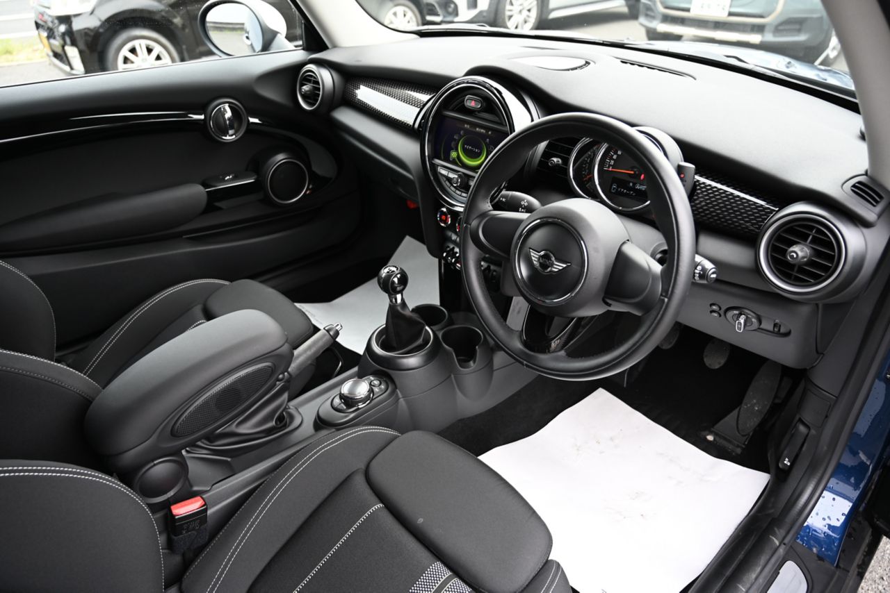 F56 MINI COOPER S