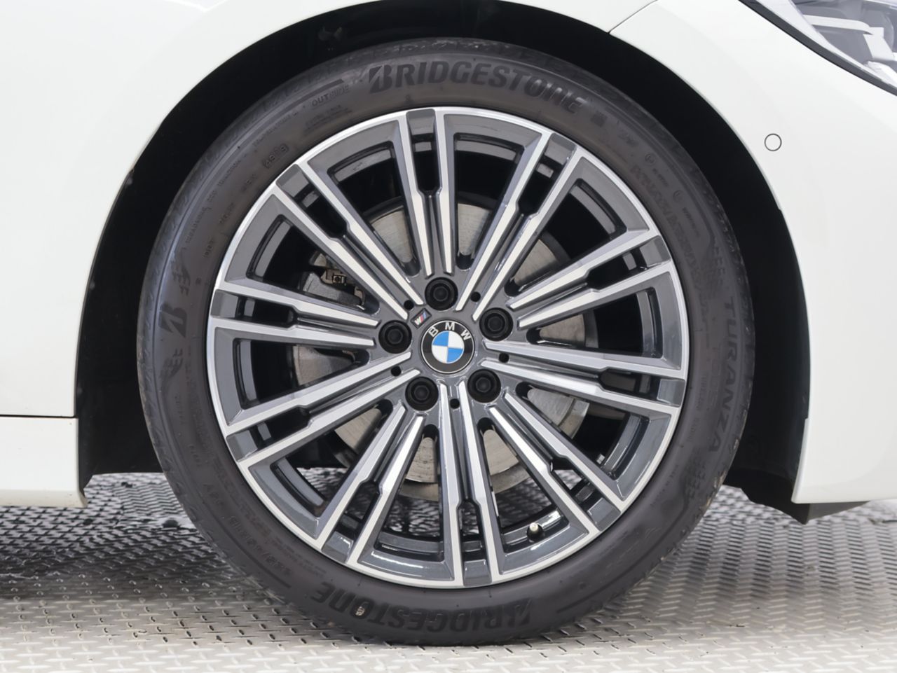 G20 320i Saloon RHD MX
