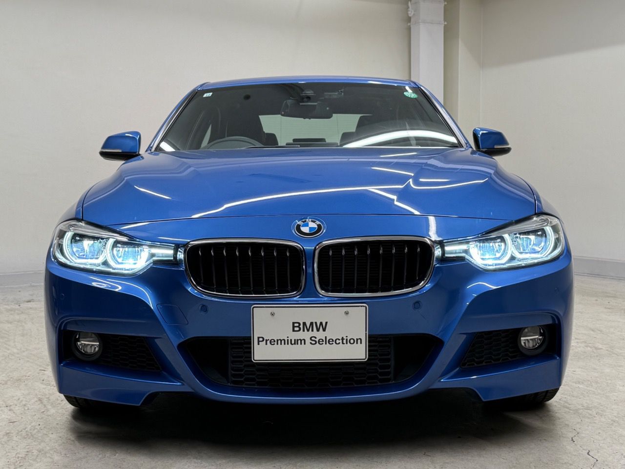 318I SEDAN RHD